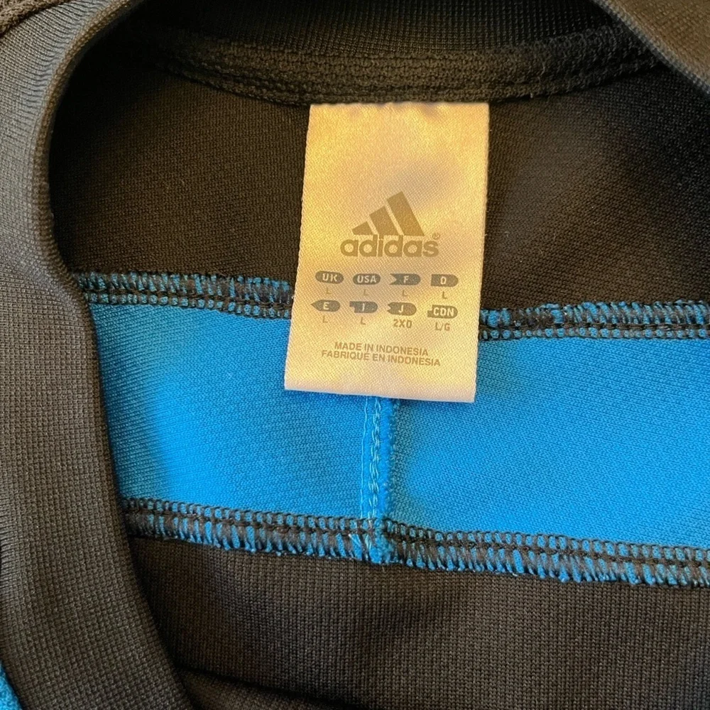 VINTAGE Adidas Men's Black Tee with Blue Accents SIZE L